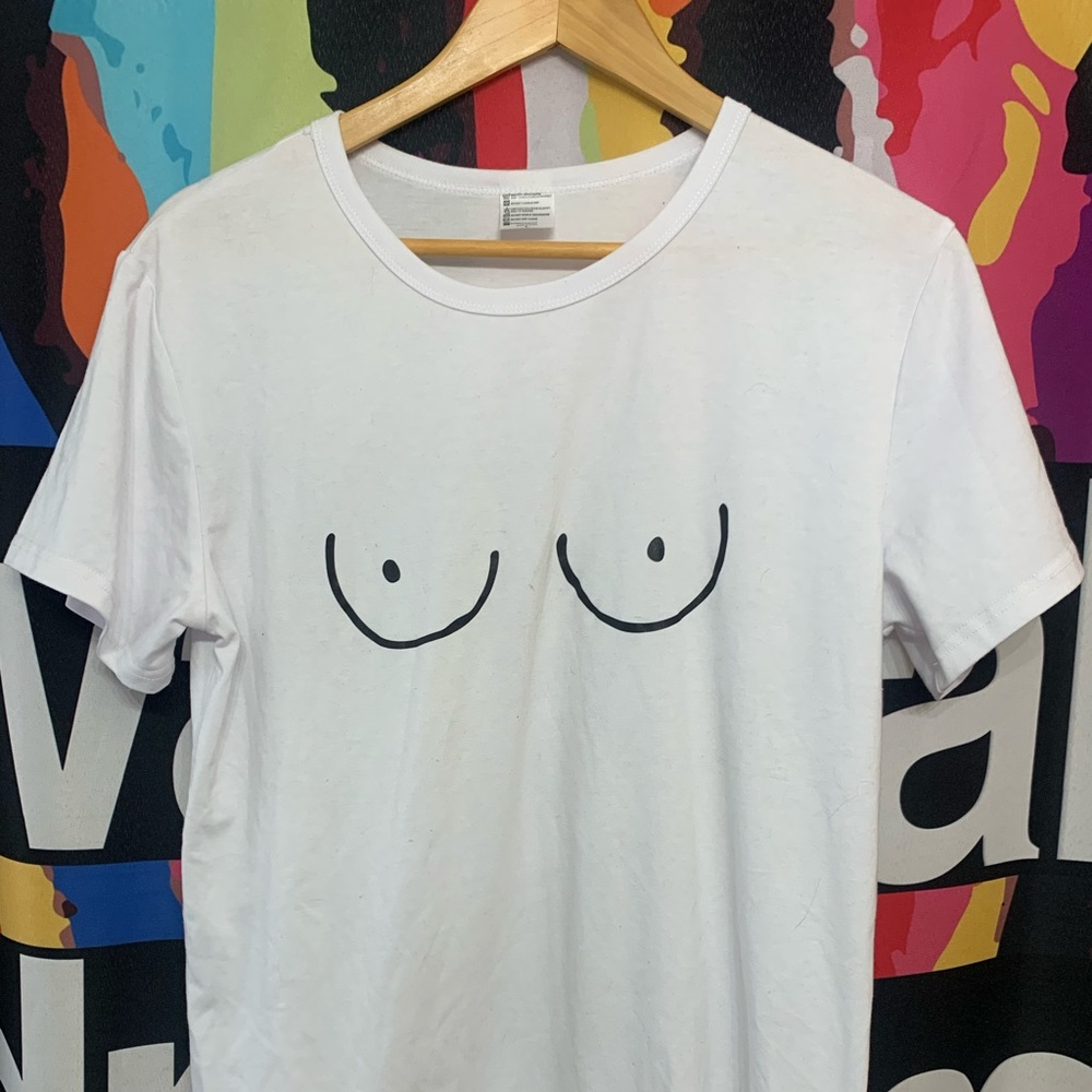 Graphic Tee - Picture 2 of 3